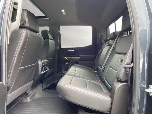 Used 2022 Chevrolet Silverado 1500 LTZ w/ LTZ Premium Package AWD/4WD image 12