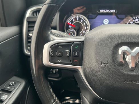 Used 2019 RAM 1500 Big Horn AWD/4WD image 37