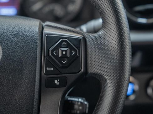 Used 2017 Toyota Tacoma TRD Off-Road w/ Tow Package (A/T) image 36