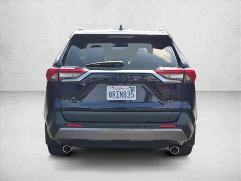 Used 2020 Toyota RAV4 Limited AWD/4WD image 6