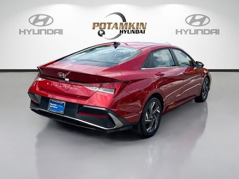 Certified 2025 Hyundai Elantra SEL FWD image 5