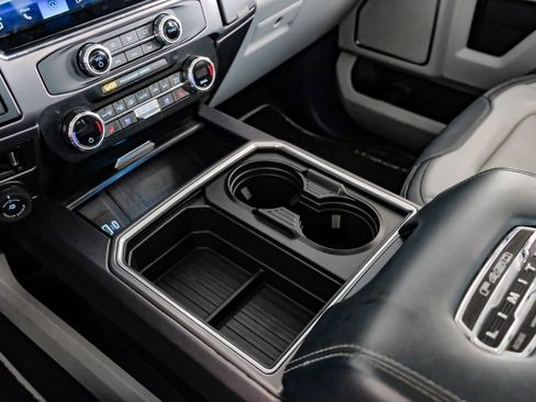 Used 2022 Ford F450 Limited w/ FX4 Off-Road Package image 24