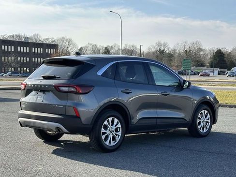 Used 2023 Ford Escape Active image 4