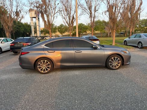 Used 2021 Lexus ES 350 w/ Premium Package image 6