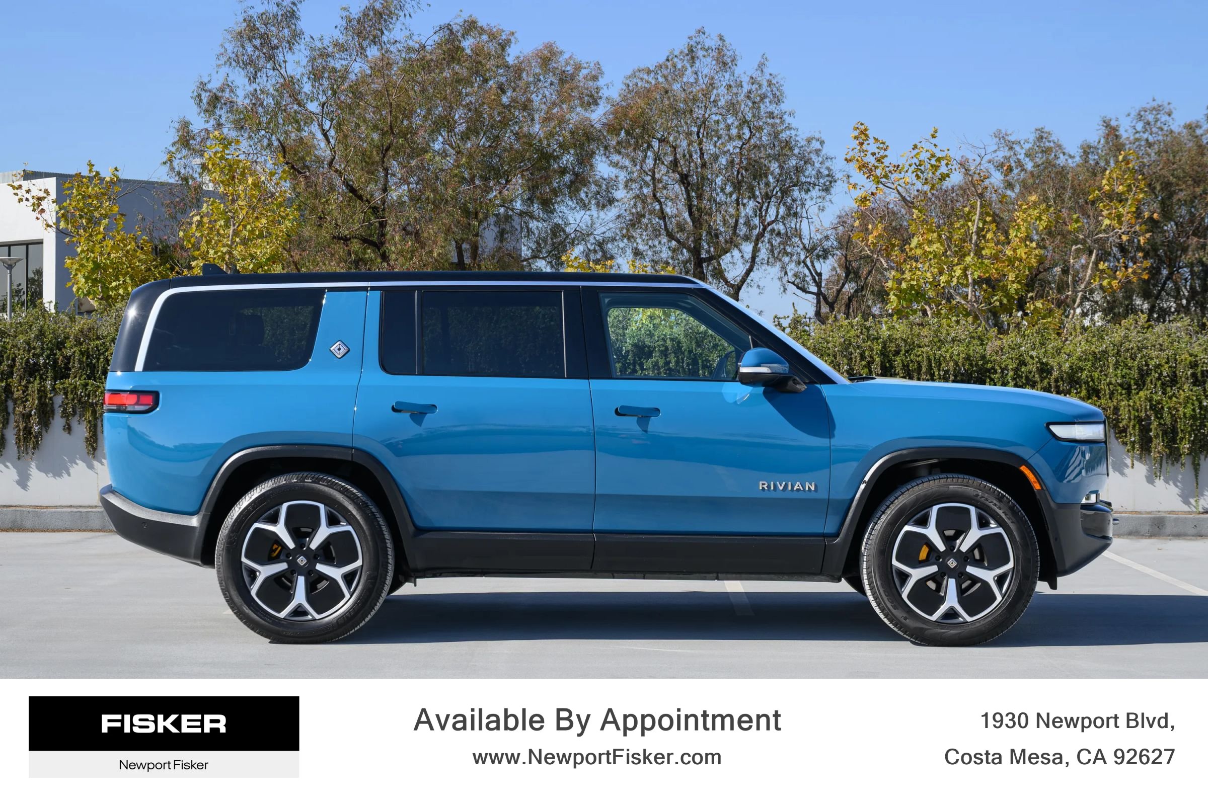 Used 2023 Rivian R1S AWD Adventure Quad image 8