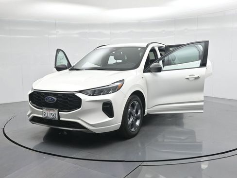 Certified 2024 Ford Escape ST-Line w/ Equipment Group 301A image 32