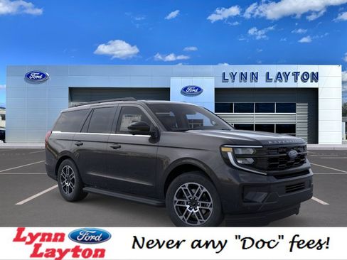 New 2026 Ford Expedition Active RWD image 7