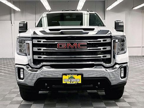 Used 2023 GMC Sierra 3500 SLE w/ SLE Value Package image 3