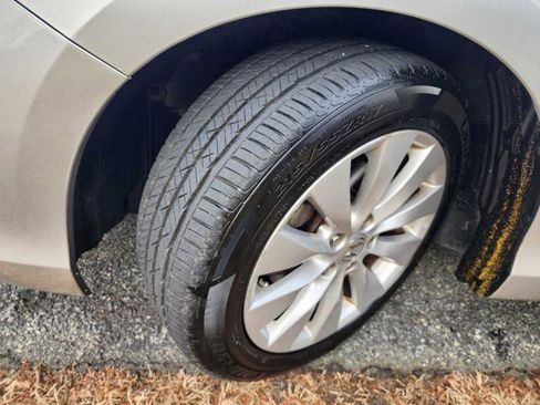 Used 2013 Honda Accord EX-L image 9