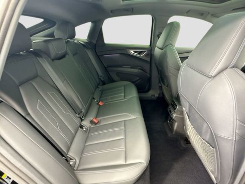 Used 2023 Audi Q4 e-tron Premium Plus w/ Premium Plus image 21