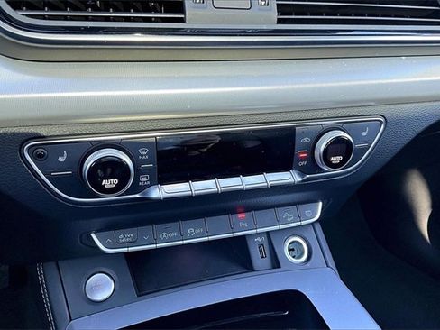 Used 2023 Audi Q5 2.0T Premium Plus image 24