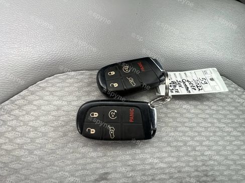 Used 2022 Jeep Compass Latitude w/ Convenience Group AWD/4WD image 24