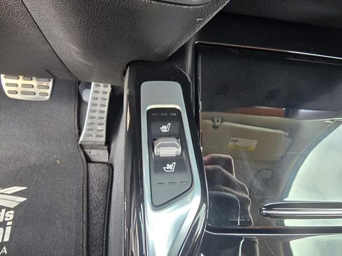 Used 2023 Kia Sorento SX Prestige image 21