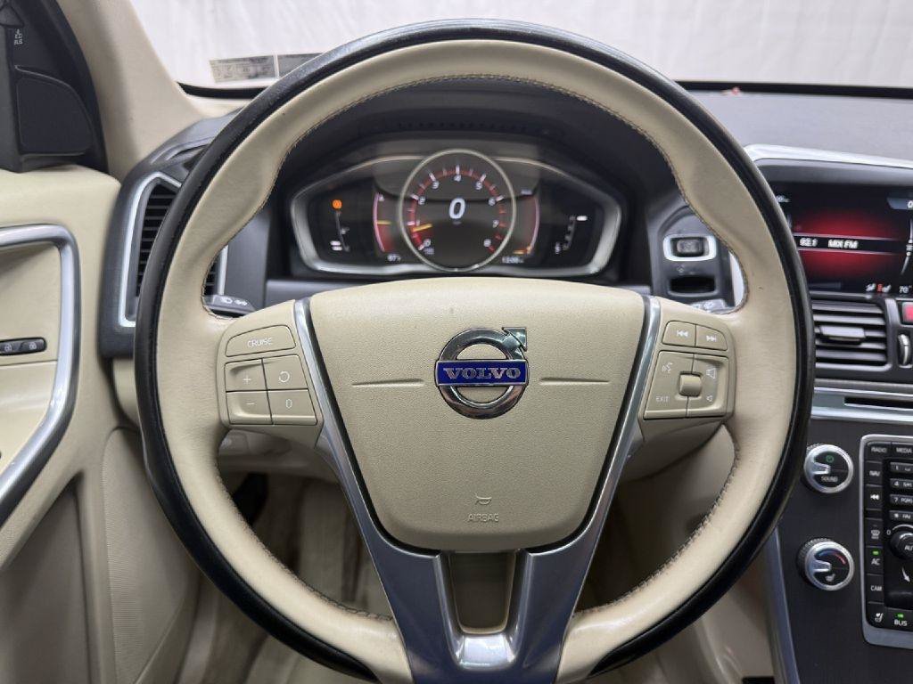 Used 2016 Volvo XC60 T5 Premier AWD/4WD image 13