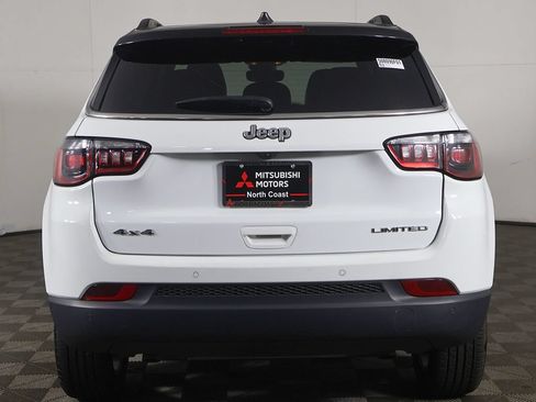 Used 2025 Jeep Compass Limited AWD/4WD image 10