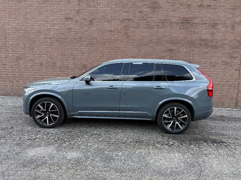 Used 2022 Volvo XC90 T6 Momentum w/ Protection Package Premier AWD/4WD image 3