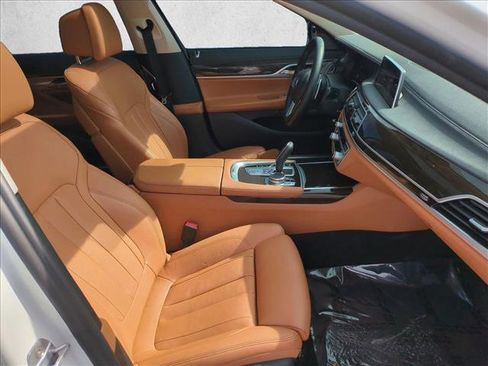 Used 2020 BMW 740i w/ Cold Weather Package image 23