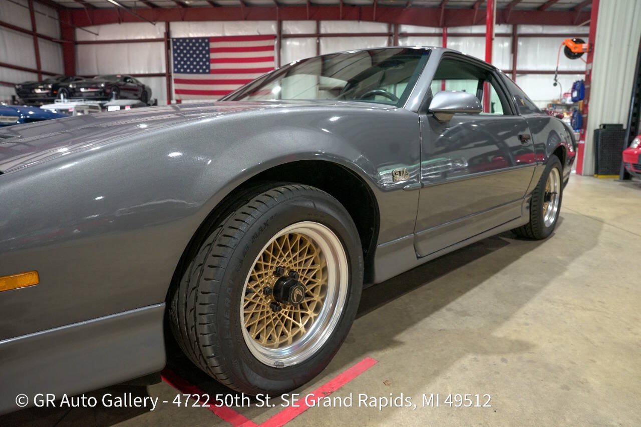 Used 1987 Pontiac Firebird Trans Am RWD image 30