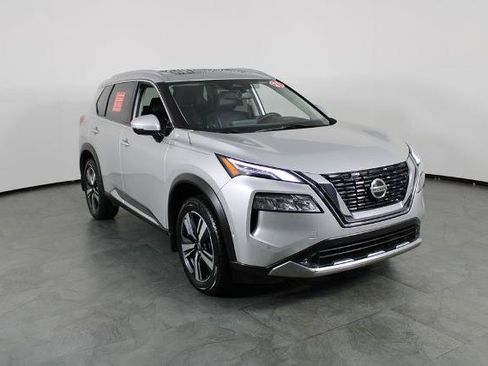 Certified 2021 Nissan Rogue Platinum FWD image 5