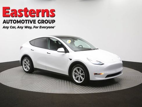 Used 2021 Tesla Model Y Long Range AWD/4WD image 44