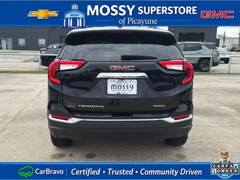 Certified 2024 GMC Terrain SLT AWD/4WD image 5