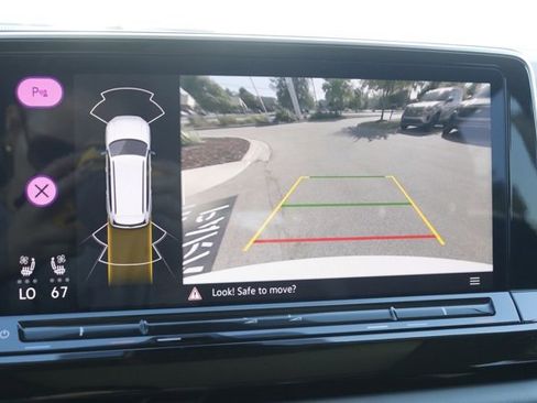 Used 2024 Volkswagen Atlas Peak Edition SE image 29