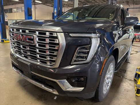 Used 2025 GMC Yukon Denali image 1