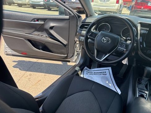 Used 2022 Toyota Camry LE image 15