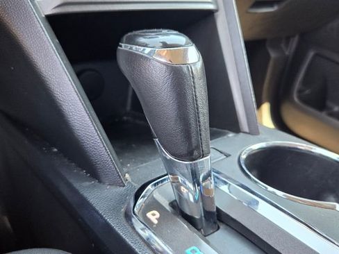 Used 2016 Chevrolet Equinox LT w/ Convenience Package image 19