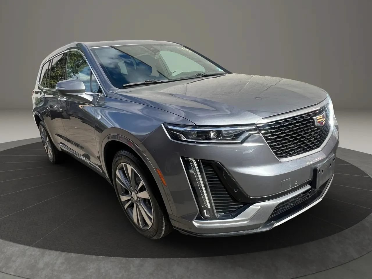 Used 2020 Cadillac XT6 Premium Luxury w/ Platinum Package AWD/4WD image 3