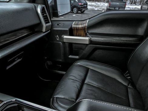 Used 2019 Ford F150 Lariat w/ Equipment Group 502A Luxury image 27