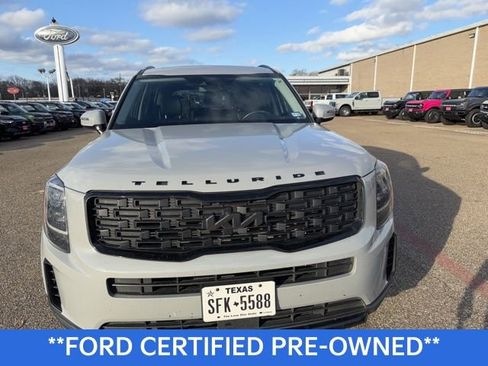 Used 2022 Kia Telluride EX w/ EX Premium Package image 2