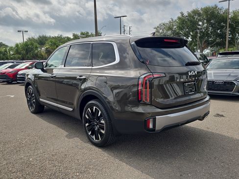 Certified 2025 Kia Telluride SX w/ SX Captain's Chair Package FWD image 6