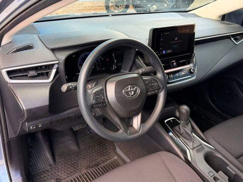 Used 2026 Toyota Corolla LE FWD image 15