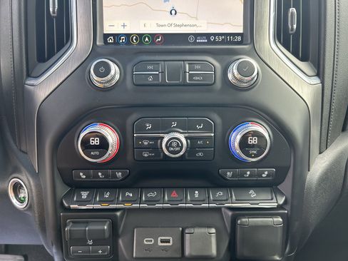 Used 2020 GMC Sierra 2500 Denali w/ Denali Ultimate Package image 18