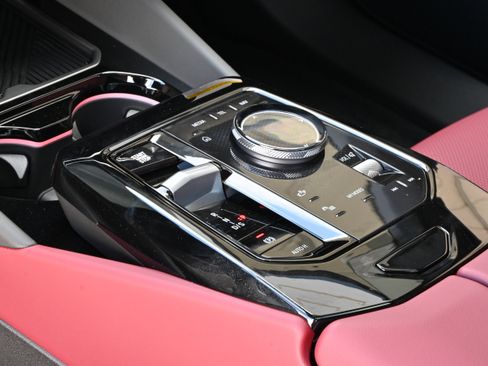 New 2026 BMW 530i RWD image 28