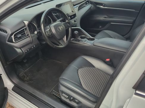 Used 2023 Toyota Camry SE FWD image 7