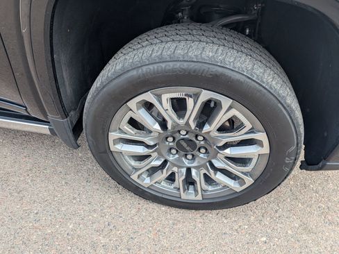 Used 2025 GMC Sierra 1500 Denali Ultimate image 5