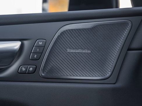 New 2026 Volvo XC60 B5 Ultra w/ Protection Package Premier image 39