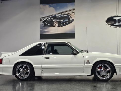 Used 1993 Ford Mustang GT image 14