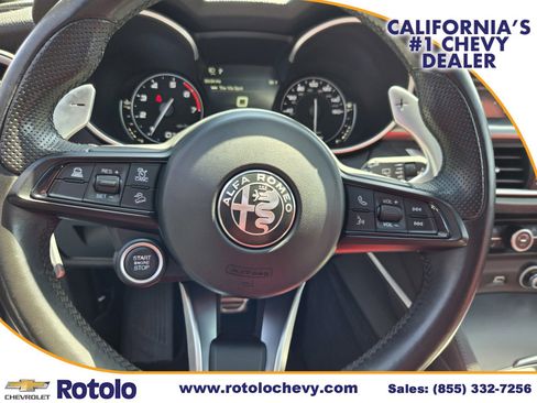 Used 2022 Alfa Romeo Stelvio Veloce AWD/4WD image 23