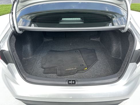 Certified 2025 Toyota Corolla LE FWD image 32