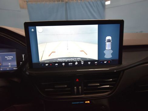 Used 2023 Ford Escape ST-Line w/ Tech Pack #1 image 16