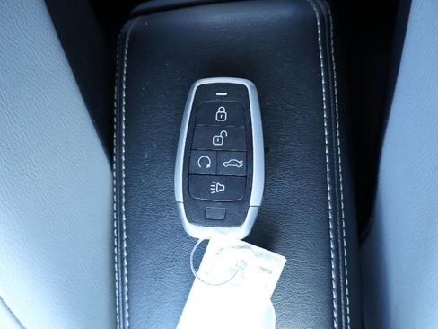 Used 2023 Nissan Kicks SR w/ SR Premium Package image 20