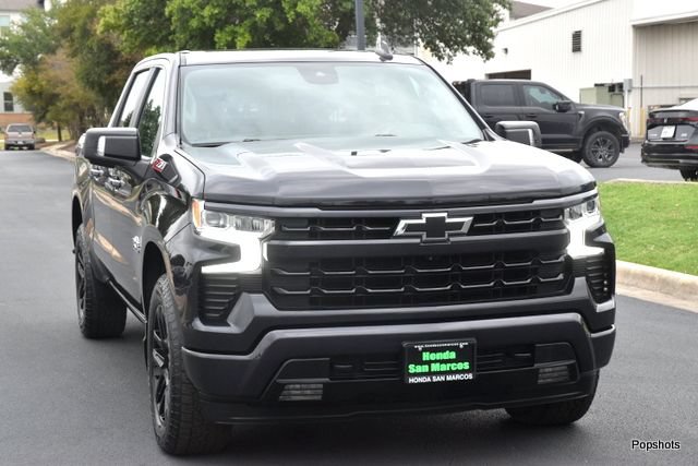 Used 2023 Chevrolet Silverado 1500 RST AWD/4WD image 2