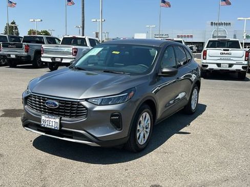 Used 2025 Ford Escape Active image 8