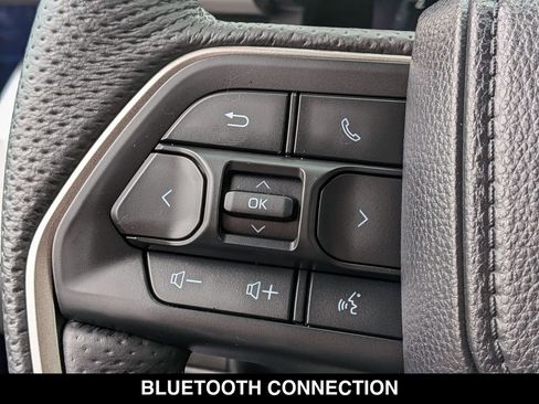 Used 2024 Toyota Tacoma TRD Off-Road AWD/4WD image 17