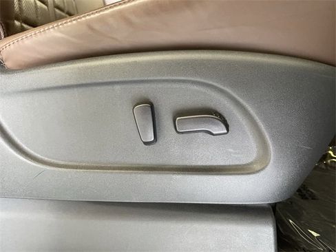 Used 2021 Nissan Titan Platinum Reserve w/ Off Road Protection Package image 20