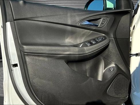Used 2023 Buick Encore GX Select FWD image 19