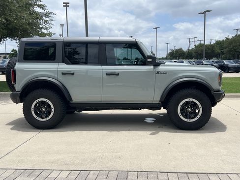 Used 2024 Ford Bronco Badlands AWD/4WD image 10